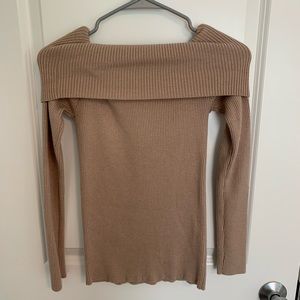 Forever 21 Off The Shoulder Sweater Size Medium